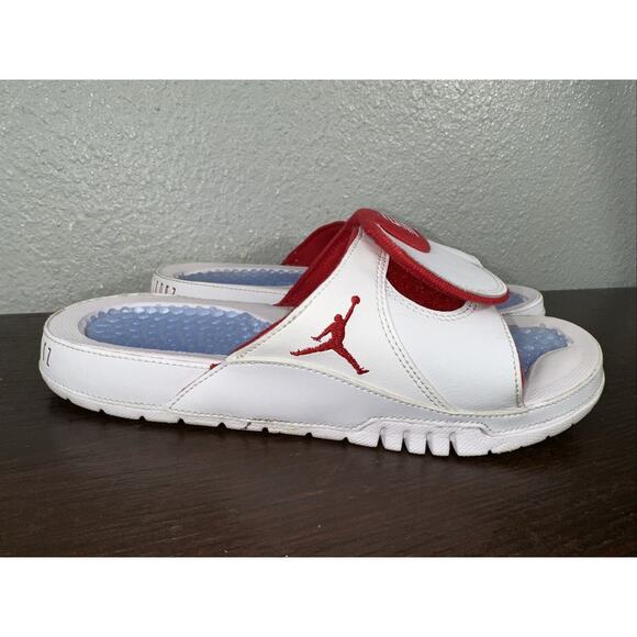 Jordan Hydro XI Retro Slides Size 8 White Red Black Blue AA1336-166 Sandals - Picture 3 of 6